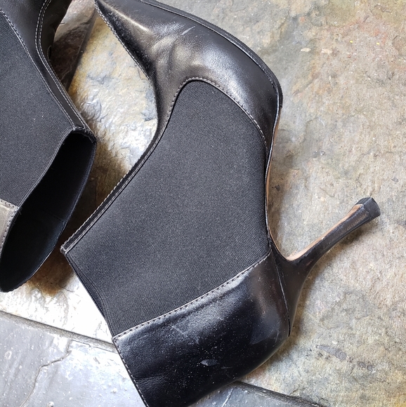 Manolo Blahnik ankle high heels boots - Picture 4 of 9